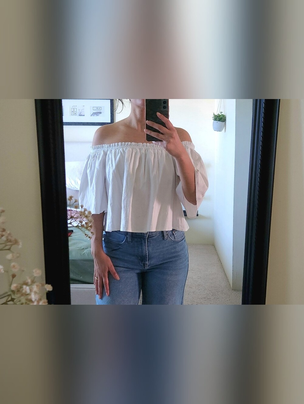 Forever 21 White Off-Shoulder Cropped Blouse